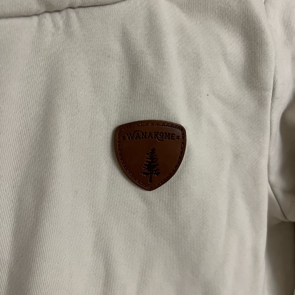 Wanakome Cream Hoodie with Brown Patch - Picture 4 of 10